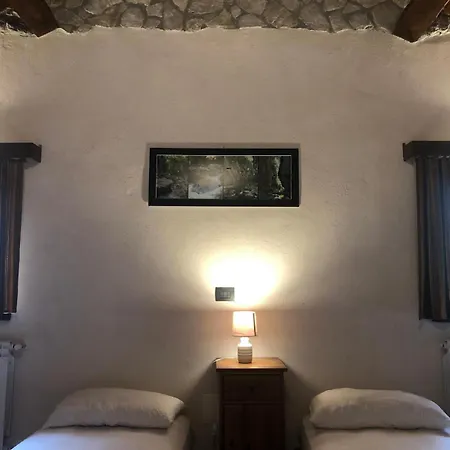 Aia Dell'orso 木屋 Campoli Appennino